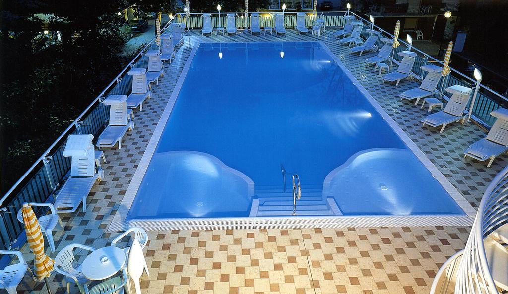 Hotel Santa Martina ヴィラ・マリーナ エクステリア 写真