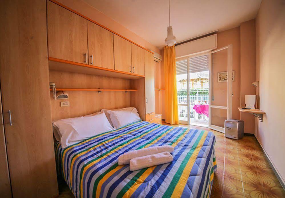 Hotel Santa Martina ヴィラ・マリーナ エクステリア 写真